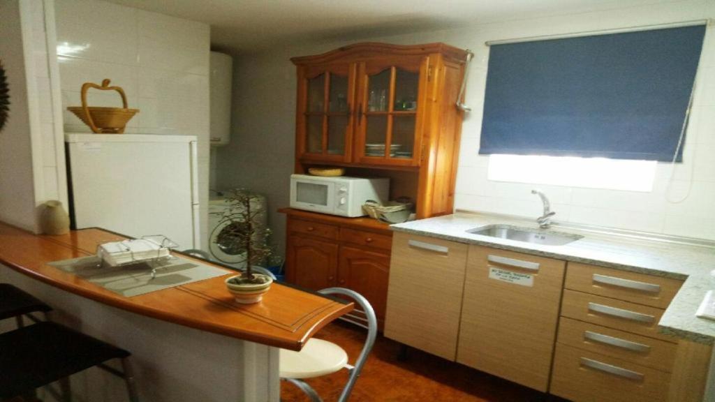Apartamento Turistico Muralla De Caces Exterior foto